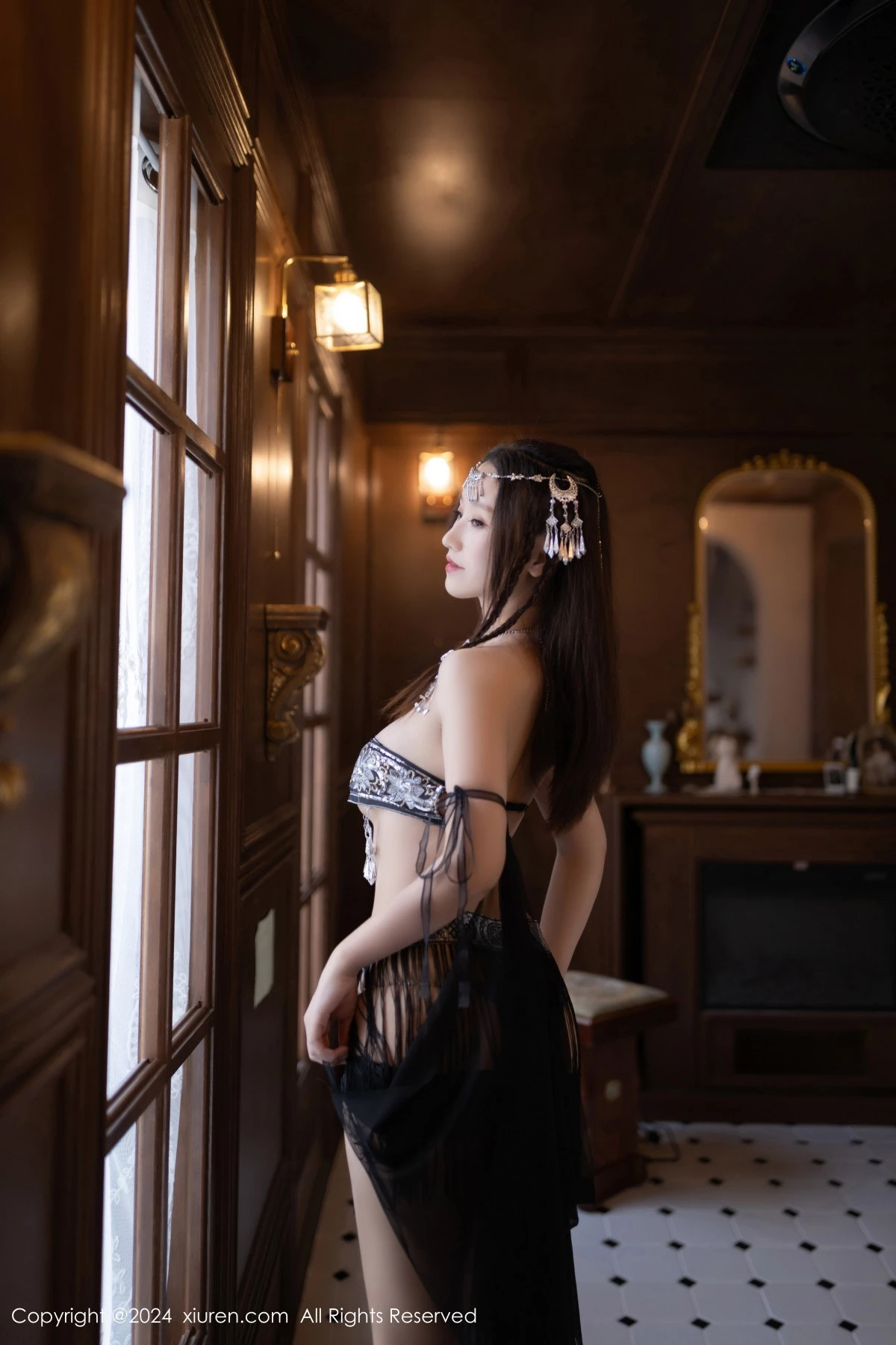 [[XiuRen秀人网]秀人网]No.9172_模特杏子Yada性感黑色轻透服饰露情趣内衣秀曼妙身姿诱惑写真81P