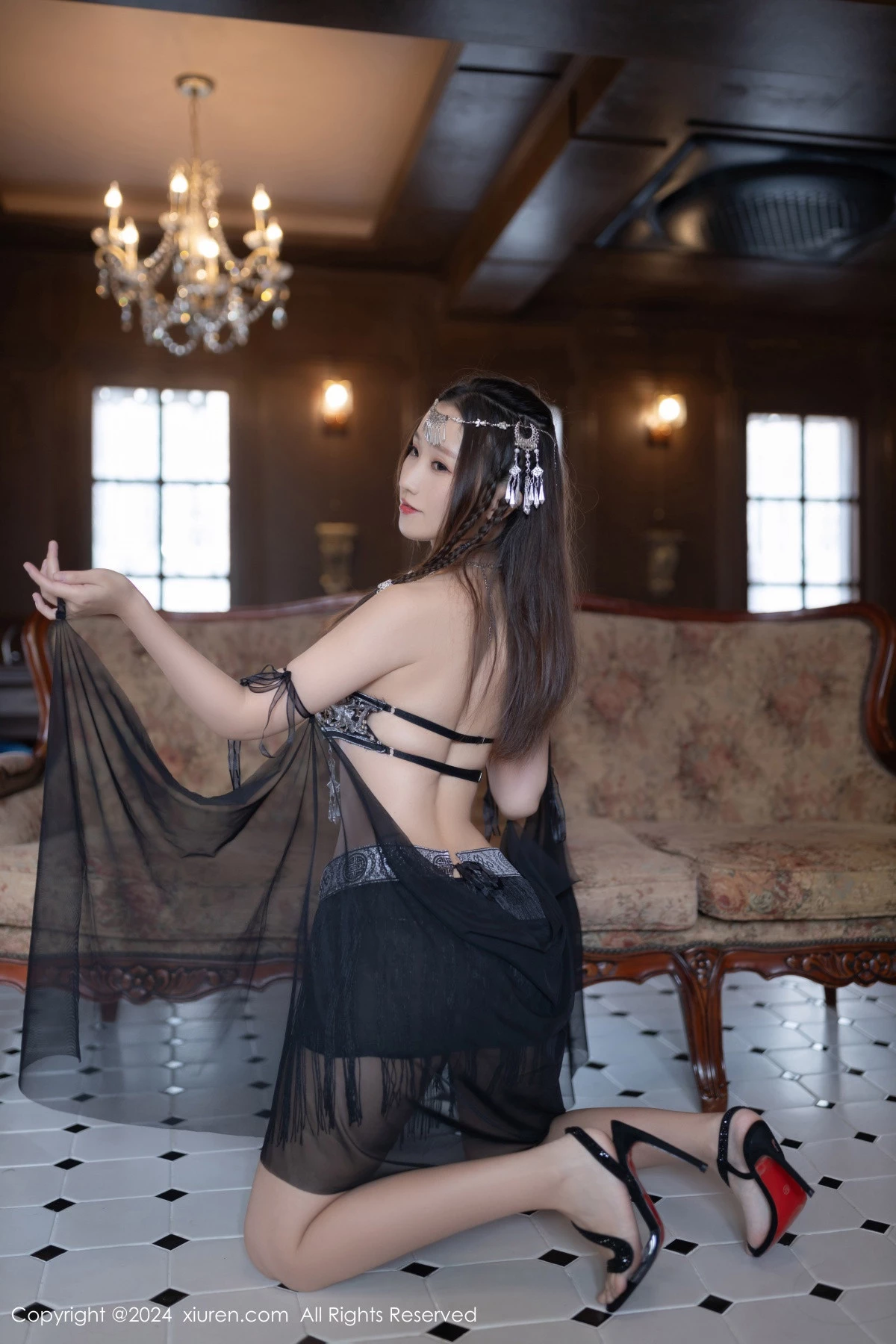 [[XiuRen秀人网]秀人网]No.9172_模特杏子Yada性感黑色轻透服饰露情趣内衣秀曼妙身姿诱惑写真81P