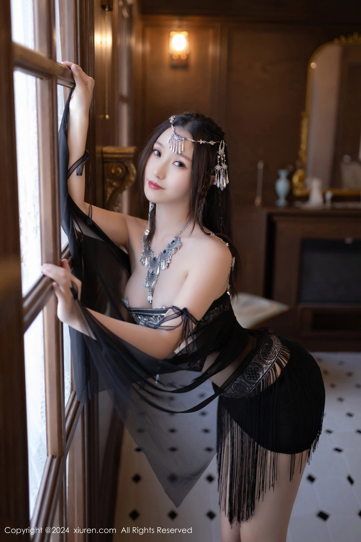 [[XiuRen秀人网]秀人网]No.9172_模特杏子Yada性感黑色轻透服饰露情趣内衣秀曼妙身姿诱惑写真81P