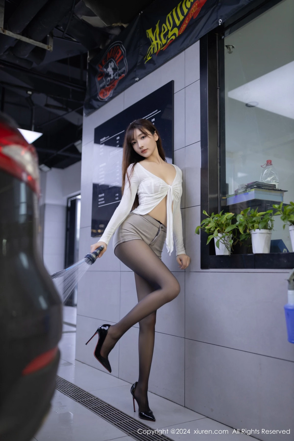 [[XiuRen秀人网]秀人网]No.9181_模特陆萱萱性感白色情趣内衣配超薄黑丝秀曼妙身姿撩人诱惑写真80P