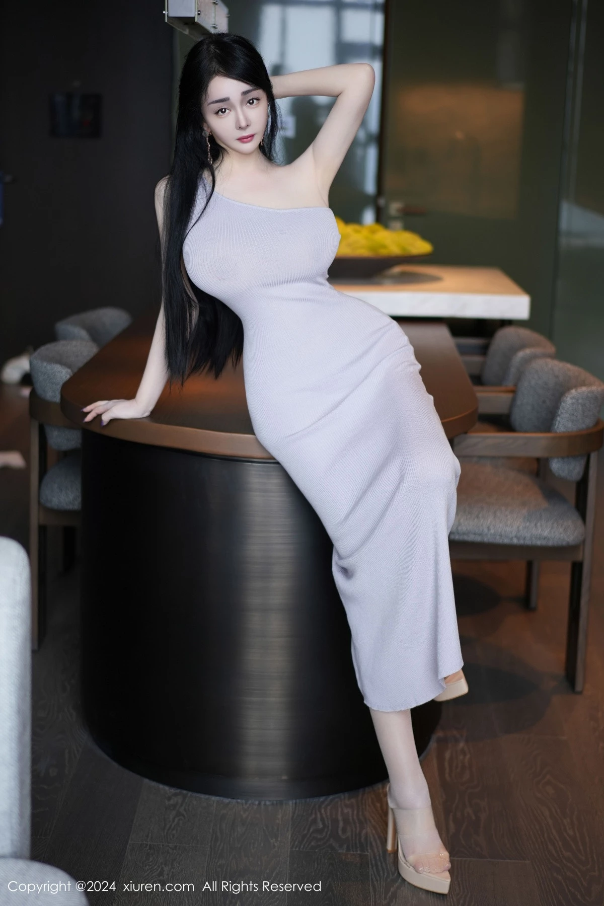 [[XiuRen秀人网]秀人网]No.9183_模特允爾私房性感紫色连衣裙配肉色丝袜秀丰腴身材撩人诱惑写真70P