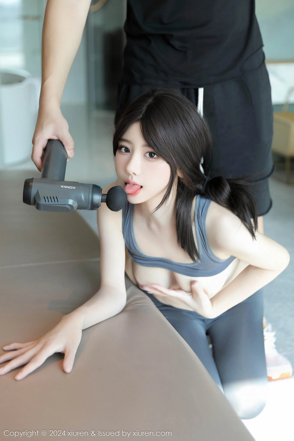 [[XiuRen秀人网]秀人网]No.9187_模特桃妖夭健身馆场景性感灰色运动服饰露浑圆翘臀撩人诱惑写真78P