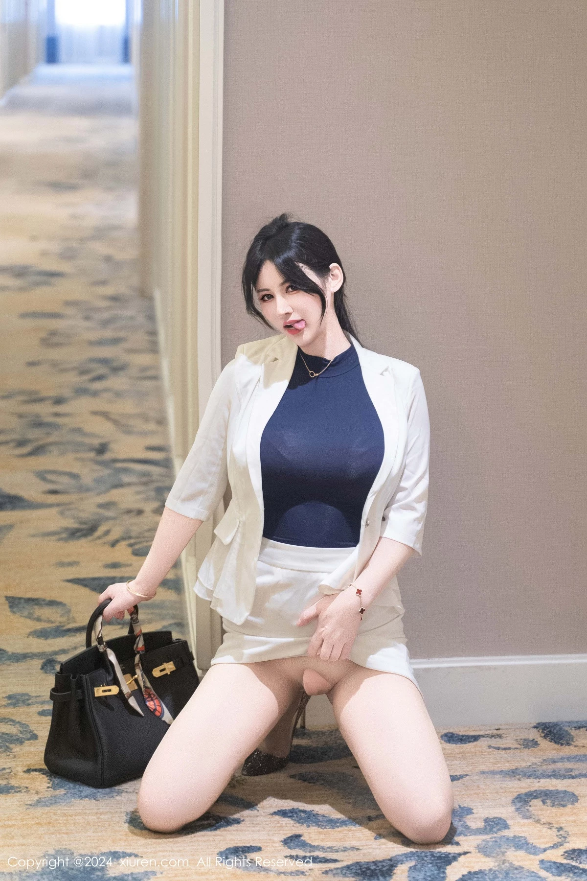 [[XiuRen秀人网]秀人网]No.9319_模特诗诗kiki酒店剧情性感白衬衫配超薄肉丝秀曼妙身姿诱惑写真98P