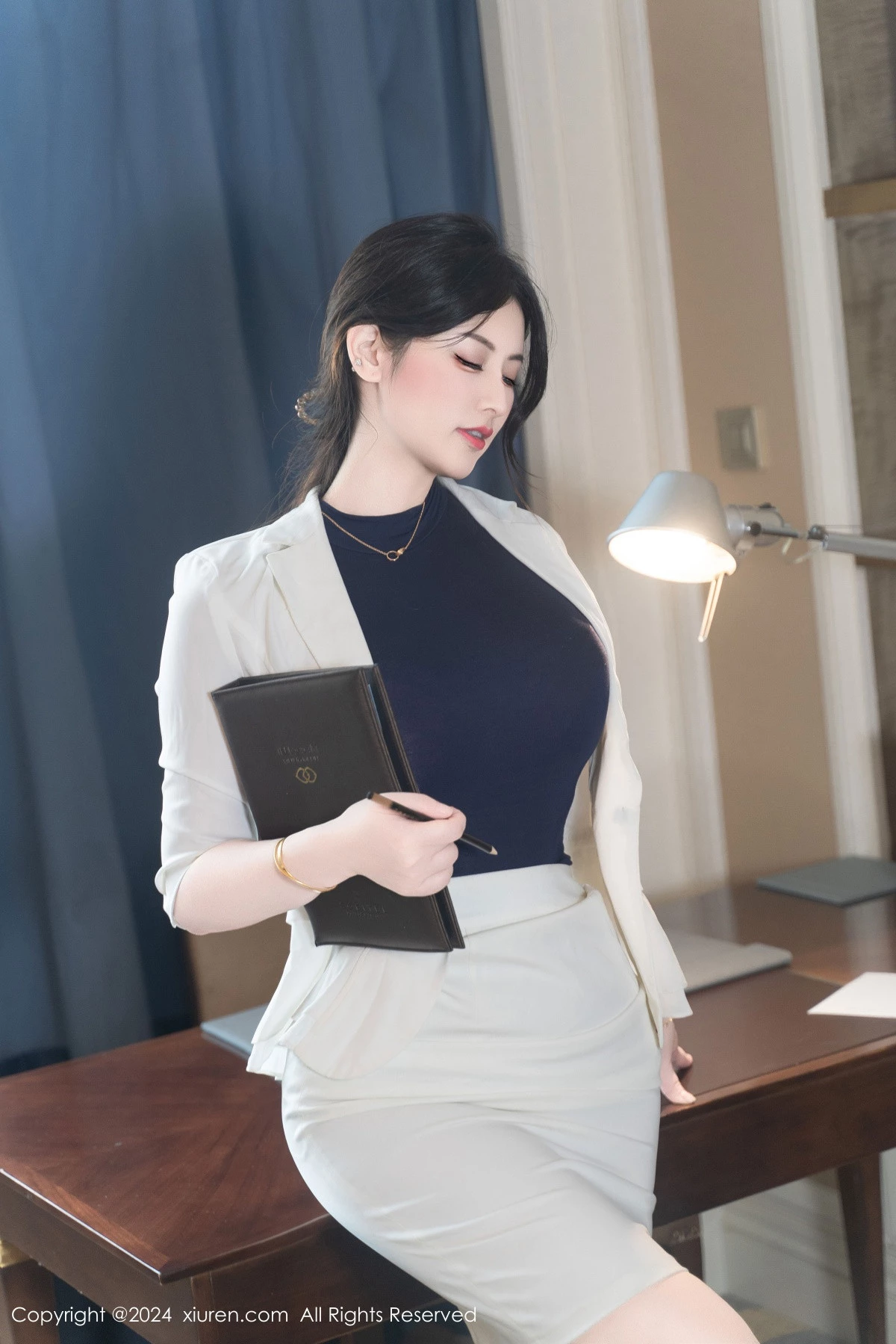 [[XiuRen秀人网]秀人网]No.9319_模特诗诗kiki酒店剧情性感白衬衫配超薄肉丝秀曼妙身姿诱惑写真98P