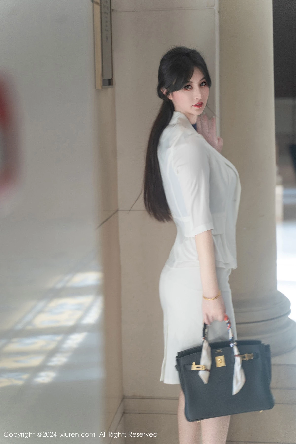 [[XiuRen秀人网]秀人网]No.9319_模特诗诗kiki酒店剧情性感白衬衫配超薄肉丝秀曼妙身姿诱惑写真98P