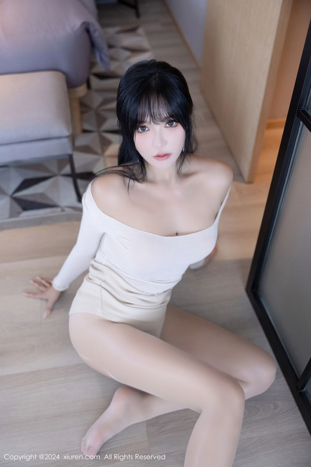 [[XiuRen秀人网]秀人网]No.9320_模特娜比性感白色连衣短裙配超薄白丝秀凹凸身材完美诱惑写真82P