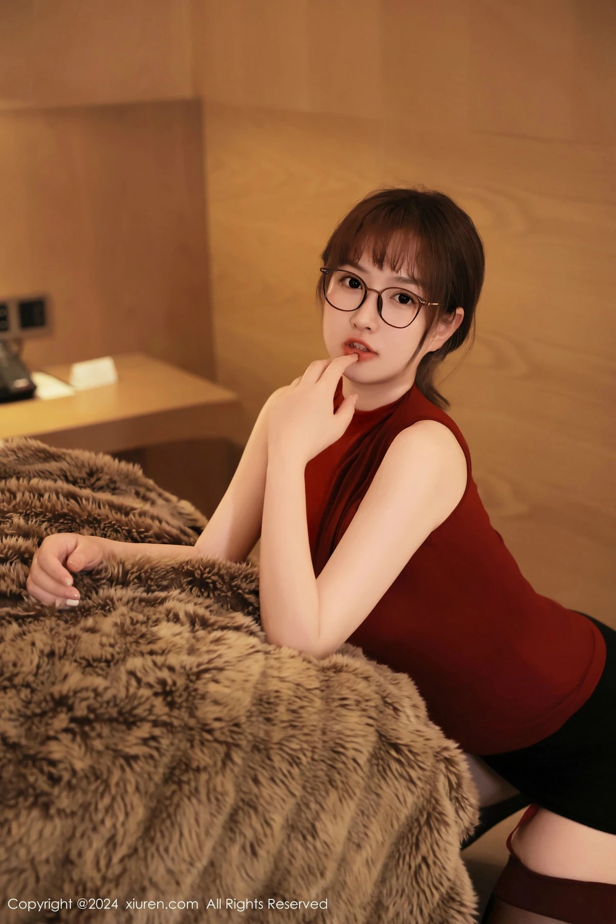 [[XiuRen秀人网]秀人网]No.9366_模特养乐多Doll私房性感黑色内衣配黑丝吊袜秀完美身材诱惑写真53P