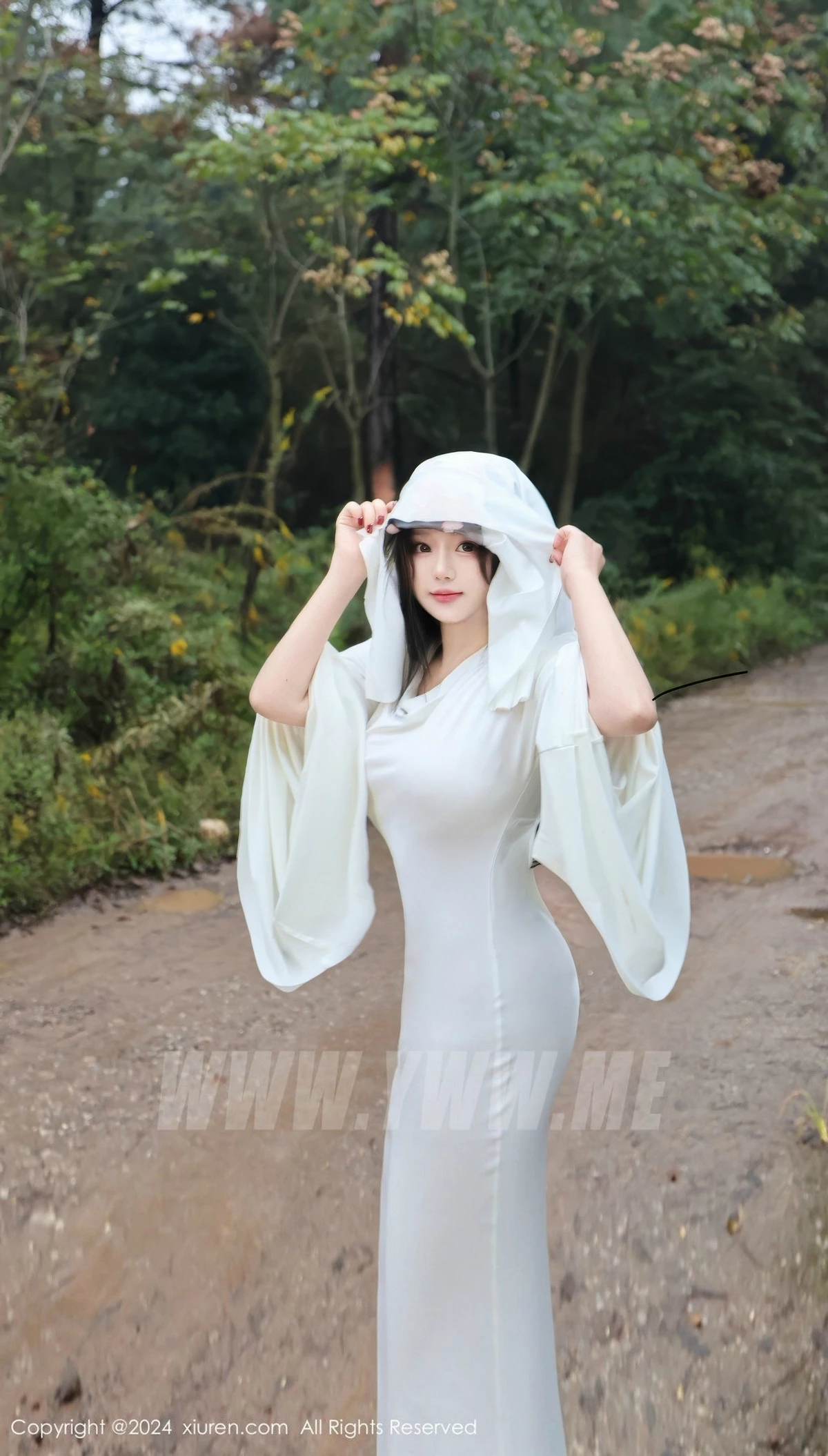 [[XiuRen秀人网]秀人网]No.9376_模特小薯条nienie白色连衣裙+红色情趣服饰秀曼妙身姿诱惑写真81P