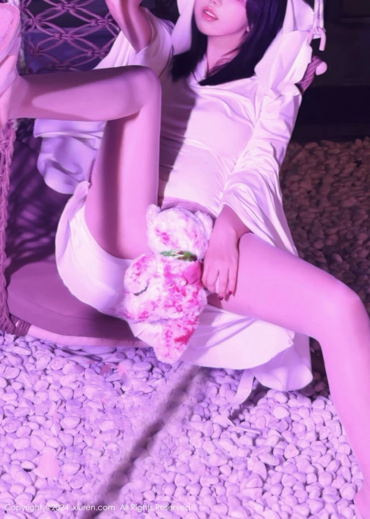 [[XiuRen秀人网]秀人网]No.9376_模特小薯条nienie白色连衣裙+红色情趣服饰秀曼妙身姿诱惑写真81P