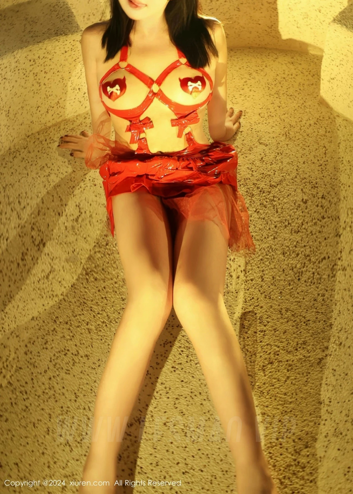 [[XiuRen秀人网]秀人网]No.9376_模特小薯条nienie白色连衣裙+红色情趣服饰秀曼妙身姿诱惑写真81P