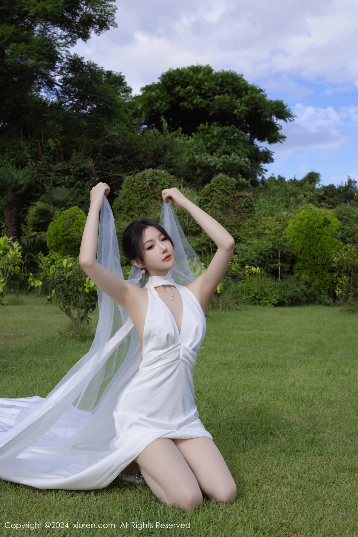 [[XiuRen秀人网]秀人网]No.9387_模特鱼子酱Fish婚礼主题性感白色婚纱配白丝袜秀曼妙身姿诱惑写真81P