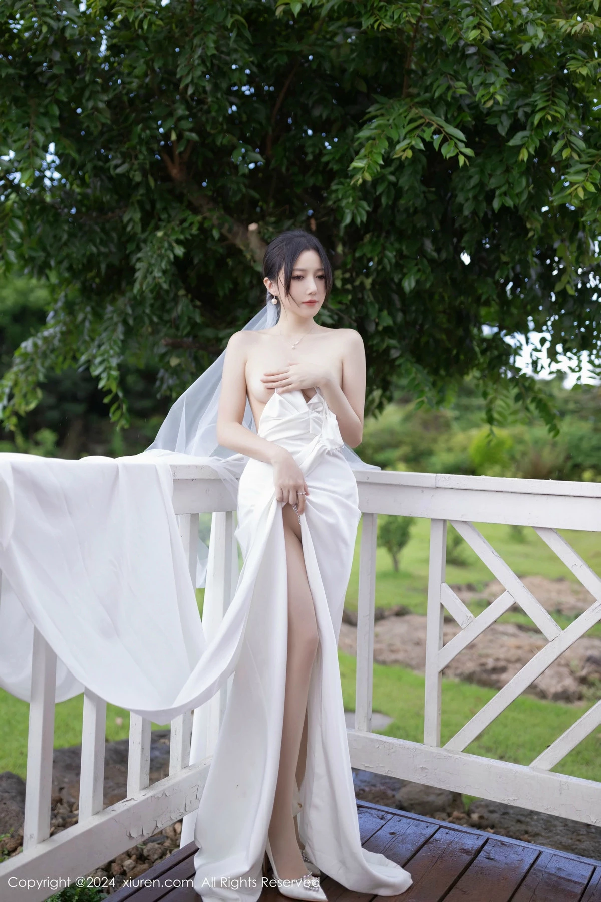 [[XiuRen秀人网]秀人网]No.9387_模特鱼子酱Fish婚礼主题性感白色婚纱配白丝袜秀曼妙身姿诱惑写真81P