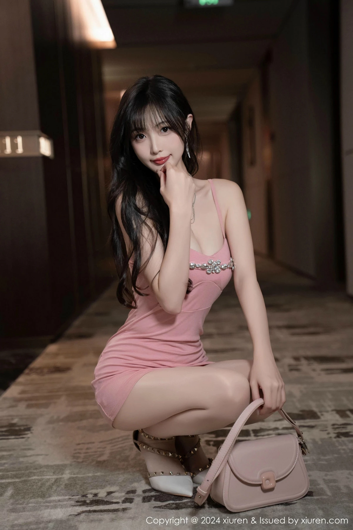 [[XiuRen秀人网]秀人网]No.9380_模特林星阑性感粉色吊带裙+兔子装情趣内衣秀曼妙身姿诱惑写真107P