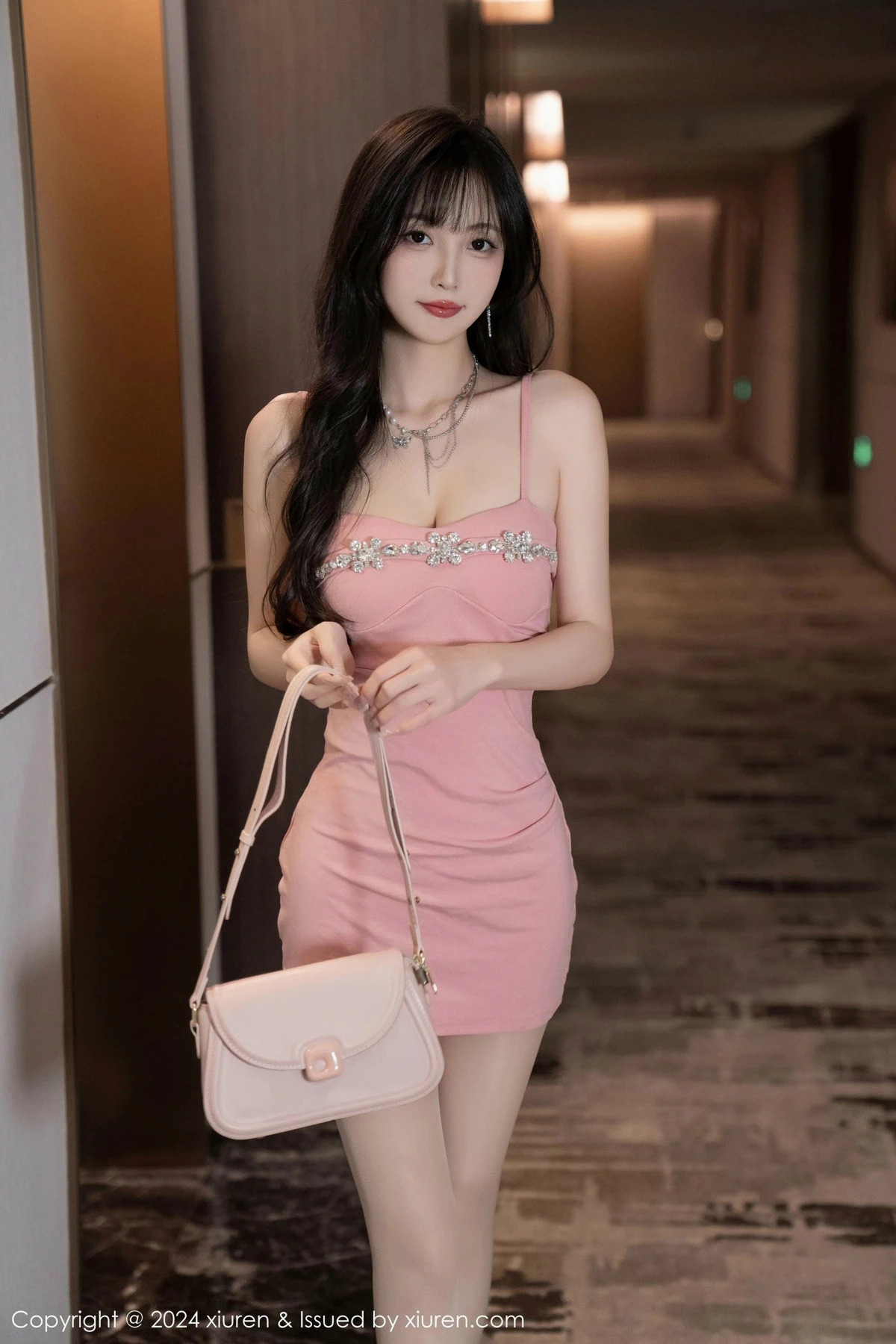 [[XiuRen秀人网]秀人网]No.9380_模特林星阑性感粉色吊带裙+兔子装情趣内衣秀曼妙身姿诱惑写真107P