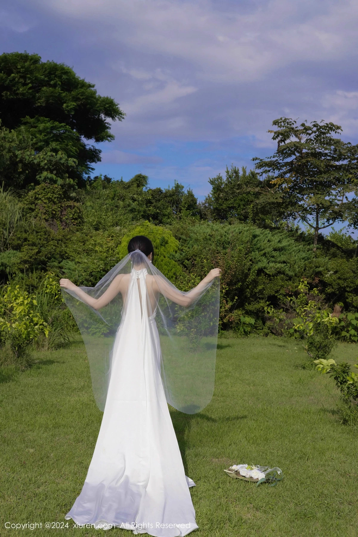 [[XiuRen秀人网]秀人网]No.9387_模特鱼子酱Fish婚礼主题性感白色婚纱配白丝袜秀曼妙身姿诱惑写真81P