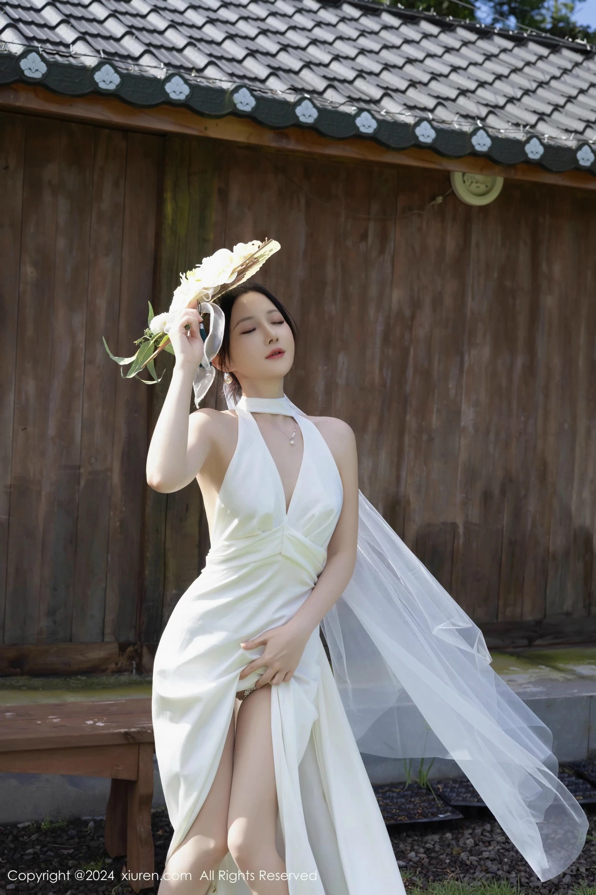 [[XiuRen秀人网]秀人网]No.9387_模特鱼子酱Fish婚礼主题性感白色婚纱配白丝袜秀曼妙身姿诱惑写真81P