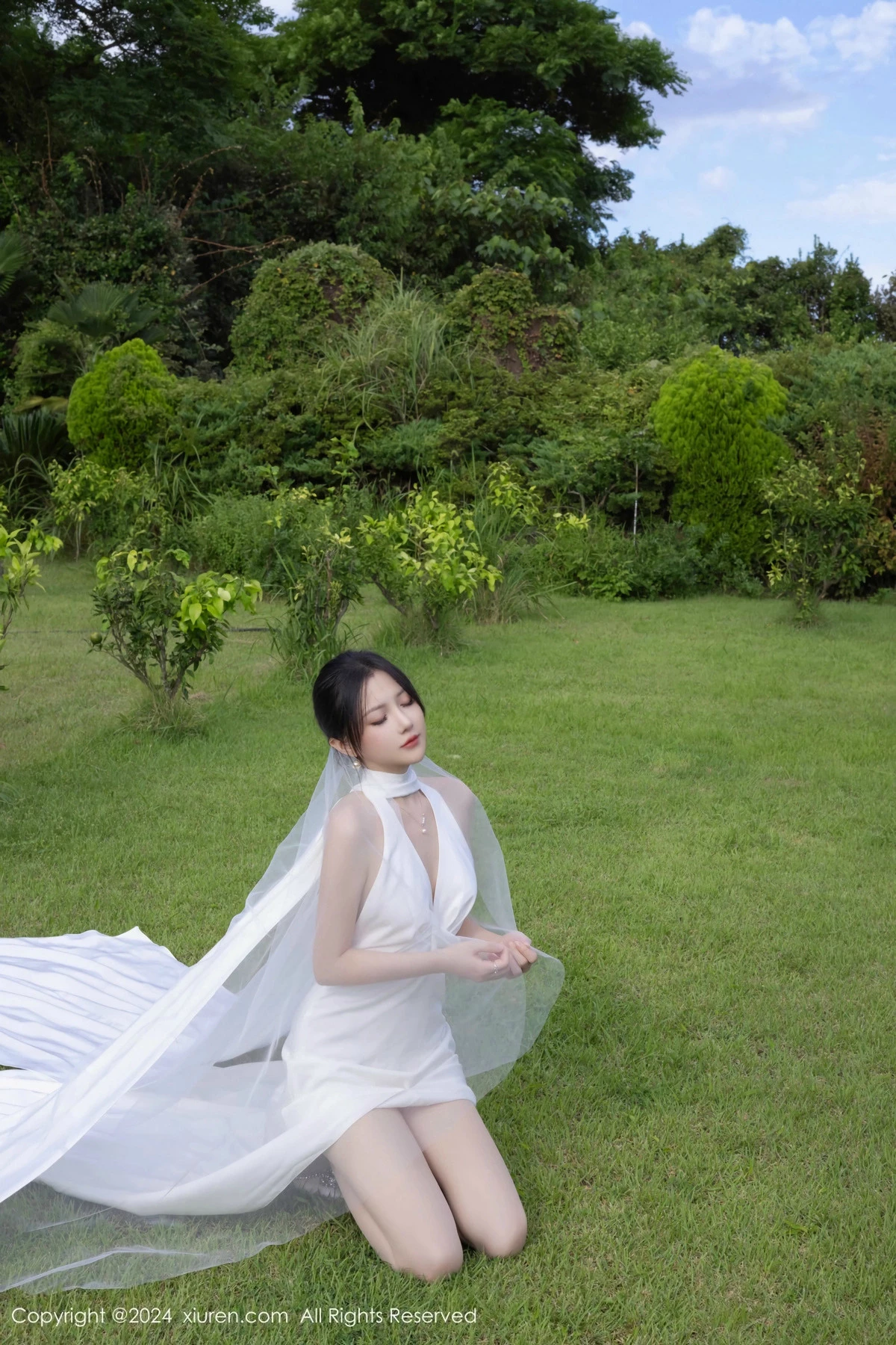 [[XiuRen秀人网]秀人网]No.9387_模特鱼子酱Fish婚礼主题性感白色婚纱配白丝袜秀曼妙身姿诱惑写真81P