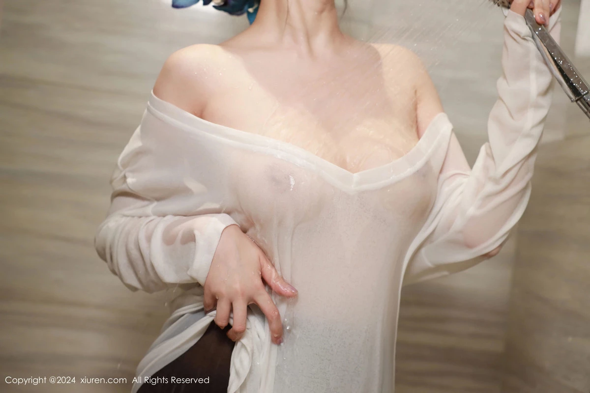 [[XiuRen秀人网]秀人网]No.9385_模特唐翩翩私房性感白色轻透上衣配开档黑丝秀完美身材诱惑写真66P