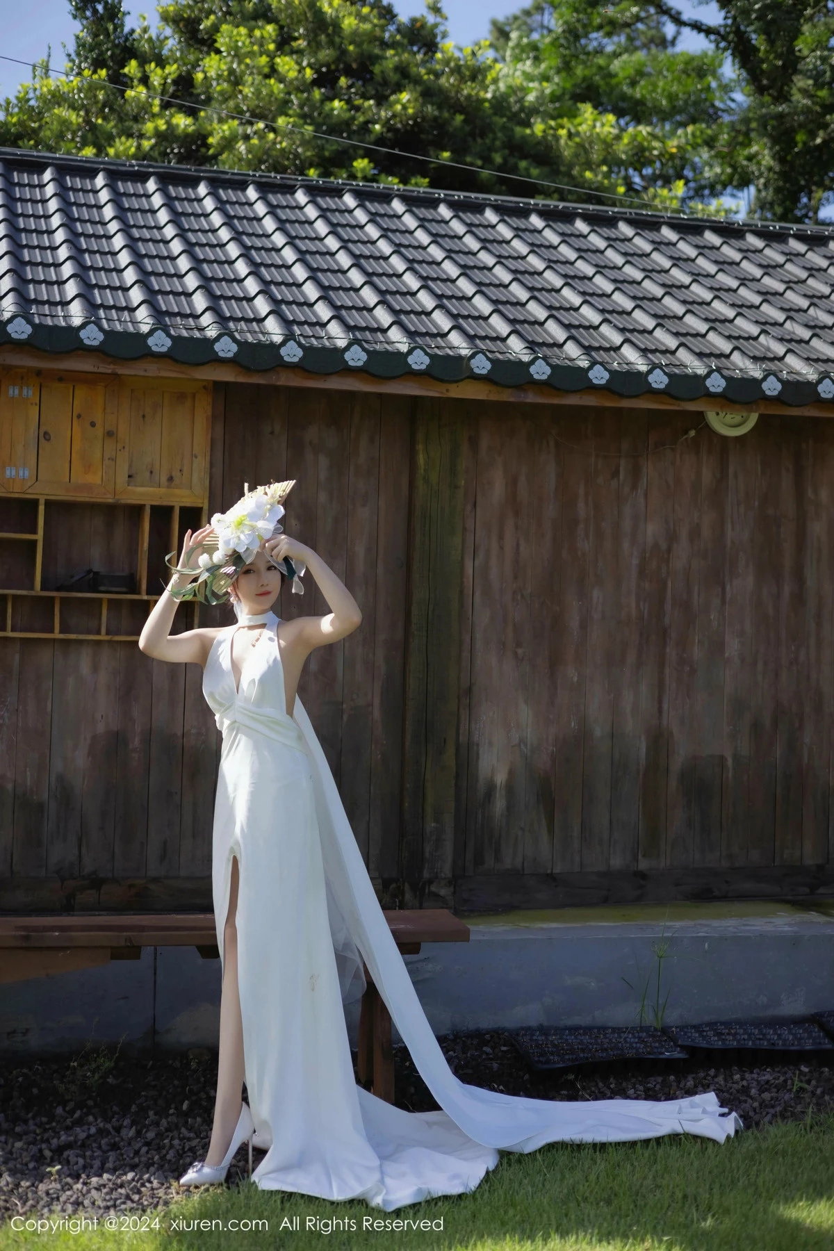 [[XiuRen秀人网]秀人网]No.9387_模特鱼子酱Fish婚礼主题性感白色婚纱配白丝袜秀曼妙身姿诱惑写真81P