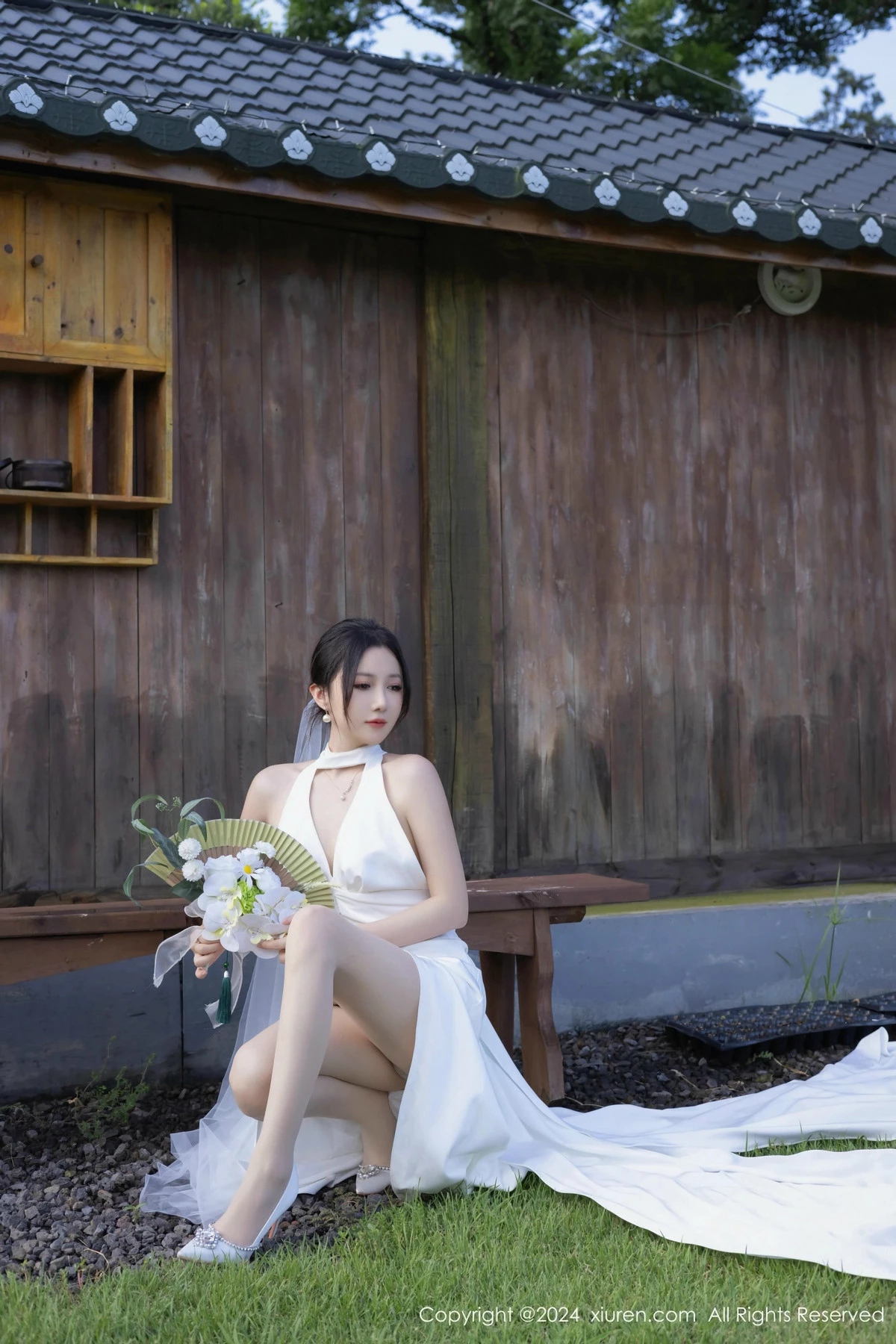 [[XiuRen秀人网]秀人网]No.9387_模特鱼子酱Fish婚礼主题性感白色婚纱配白丝袜秀曼妙身姿诱惑写真81P