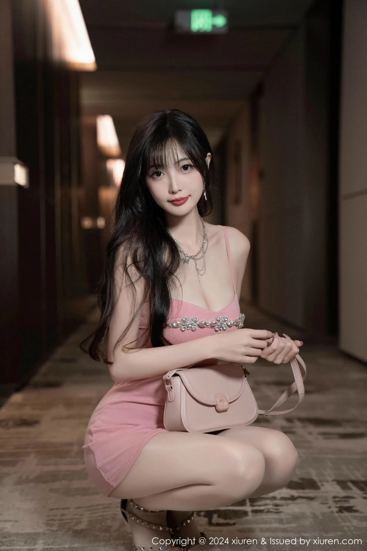 [[XiuRen秀人网]秀人网]No.9380_模特林星阑性感粉色吊带裙+兔子装情趣内衣秀曼妙身姿诱惑写真107P