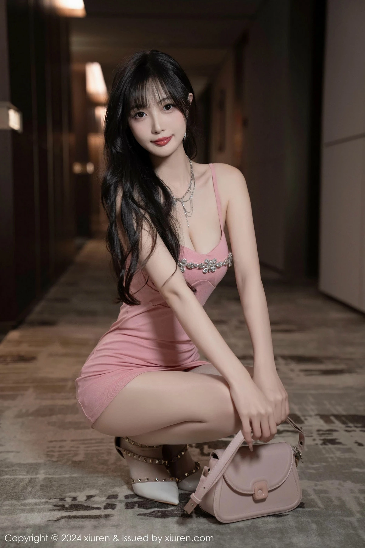 [[XiuRen秀人网]秀人网]No.9380_模特林星阑性感粉色吊带裙+兔子装情趣内衣秀曼妙身姿诱惑写真107P