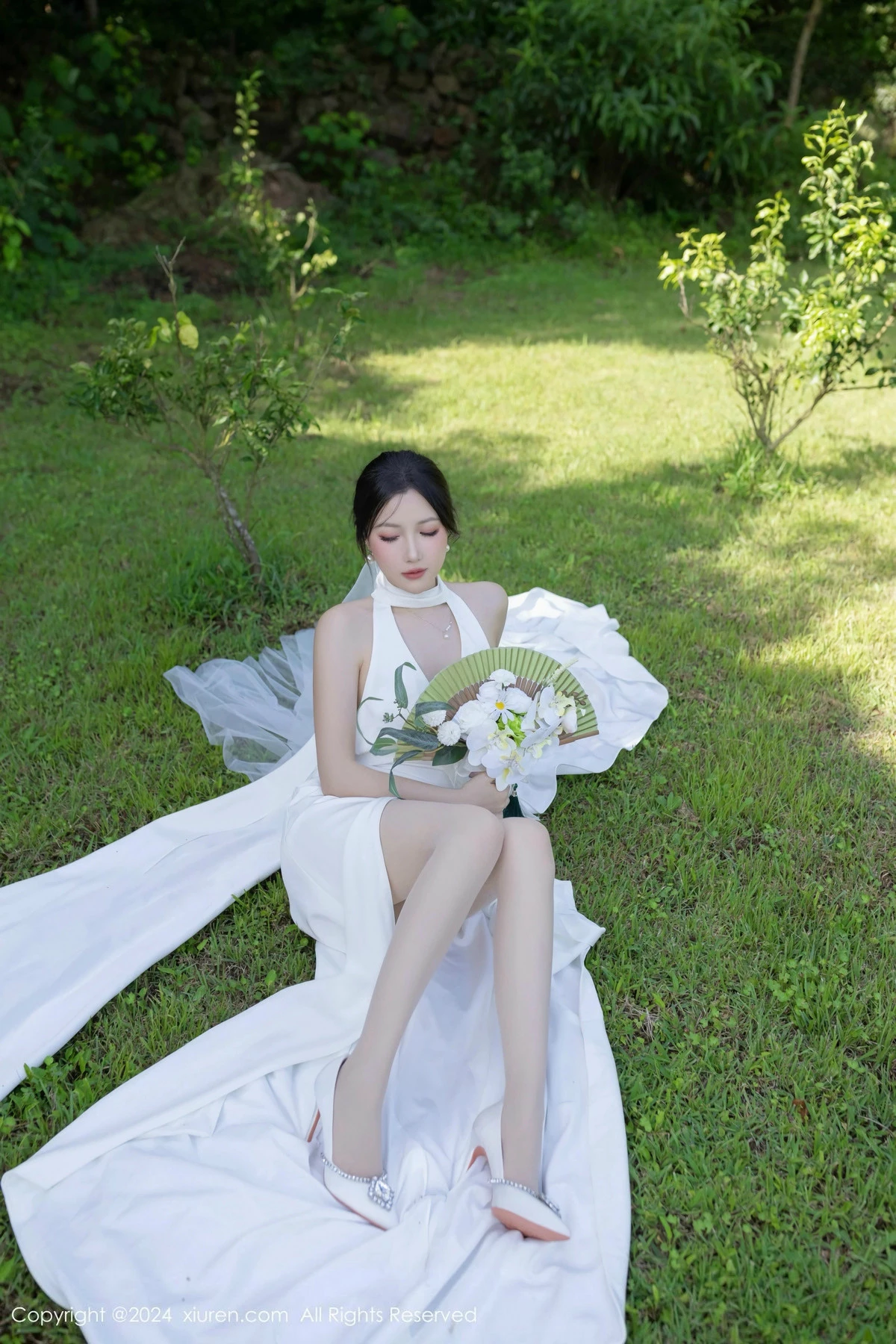 [[XiuRen秀人网]秀人网]No.9387_模特鱼子酱Fish婚礼主题性感白色婚纱配白丝袜秀曼妙身姿诱惑写真81P