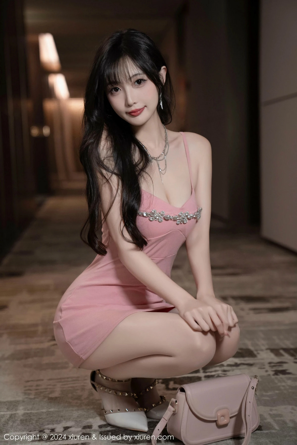 [[XiuRen秀人网]秀人网]No.9380_模特林星阑性感粉色吊带裙+兔子装情趣内衣秀曼妙身姿诱惑写真107P