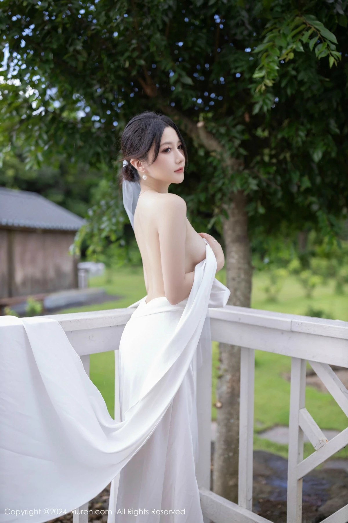 [[XiuRen秀人网]秀人网]No.9387_模特鱼子酱Fish婚礼主题性感白色婚纱配白丝袜秀曼妙身姿诱惑写真81P