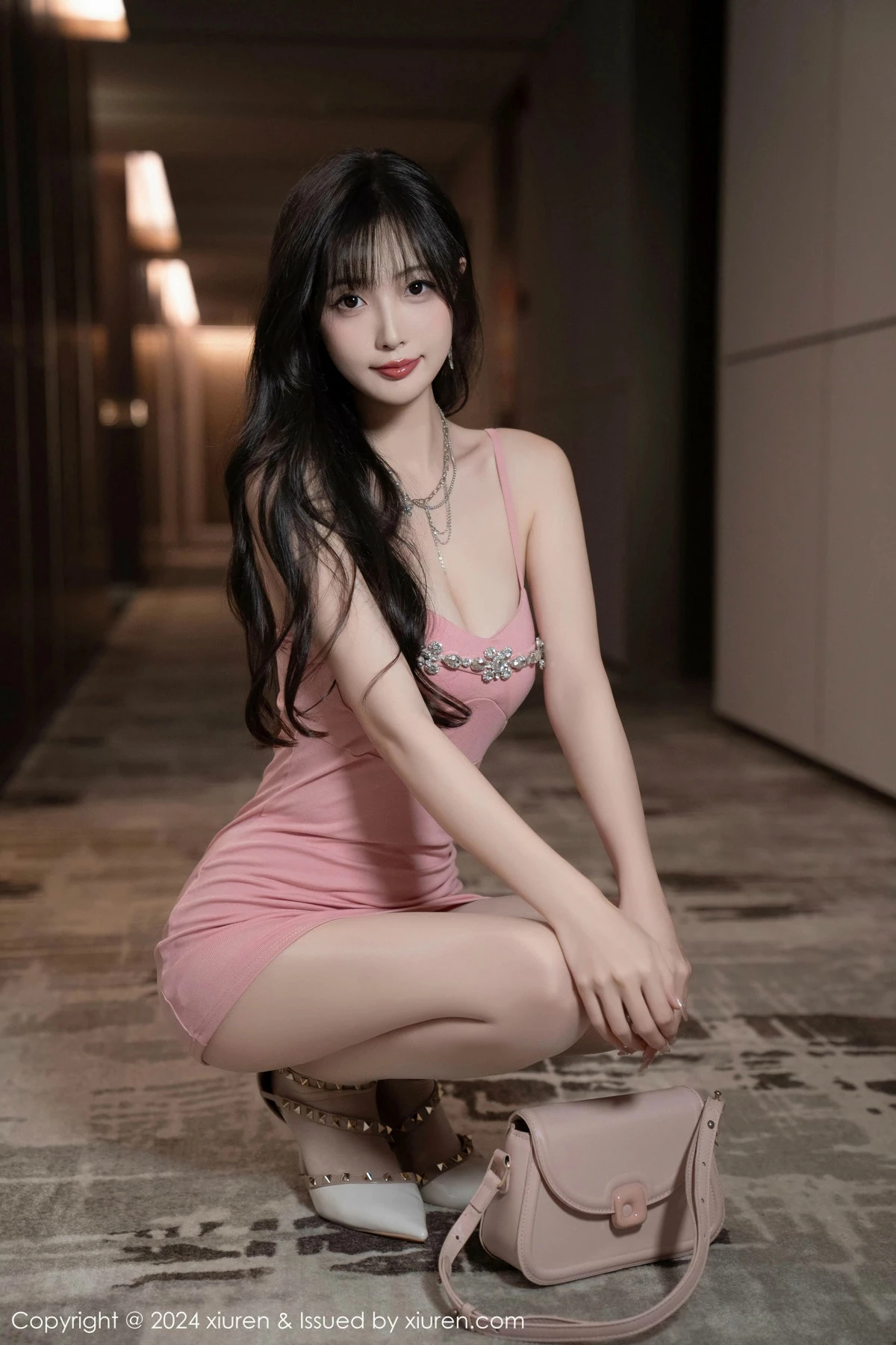 [[XiuRen秀人网]秀人网]No.9380_模特林星阑性感粉色吊带裙+兔子装情趣内衣秀曼妙身姿诱惑写真107P