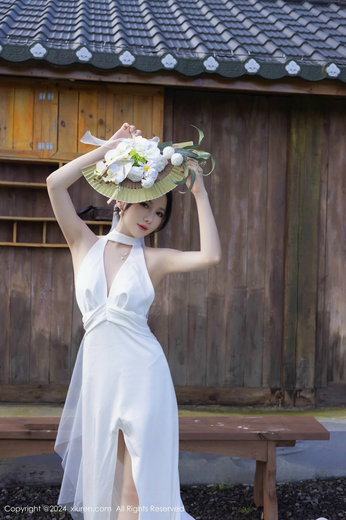 [[XiuRen秀人网]秀人网]No.9387_模特鱼子酱Fish婚礼主题性感白色婚纱配白丝袜秀曼妙身姿诱惑写真81P