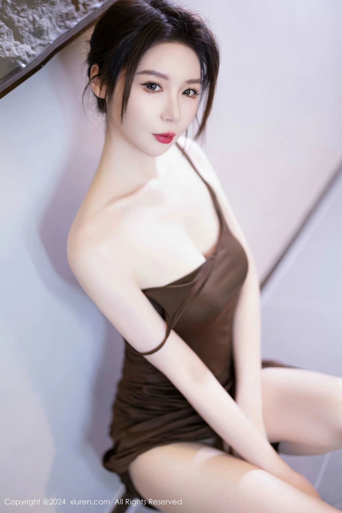 [[XiuRen秀人网]秀人网]No.9390_模特梦心玥性感紫色泳衣+深色吊带短裙秀高挑曼妙身姿诱惑写真88P