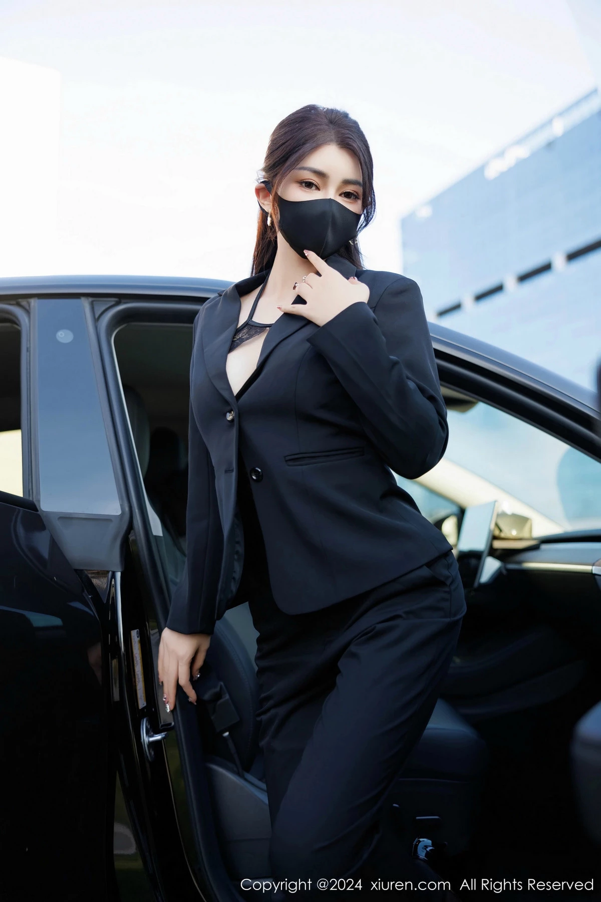 [[XiuRen秀人网]秀人网]No.9405_模特凯竹Quinn性感黑色OL制服露黑色蕾丝情趣连体衣完美诱惑写真84P