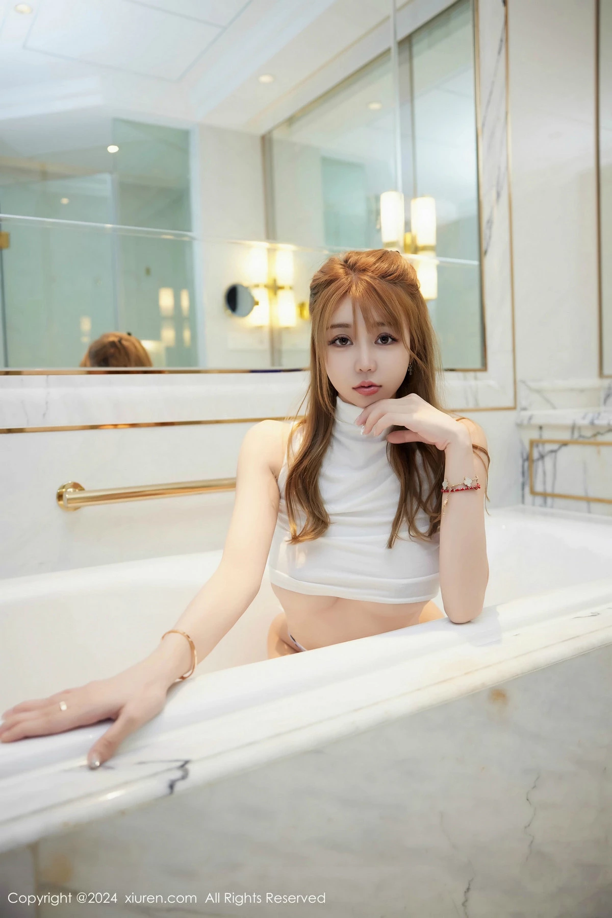 [[XiuRen秀人网]秀人网]No.9402_模特Zoe柚柚私房情趣捆绑性感白色蕾丝内衣秀凹凸身材诱惑写真53P