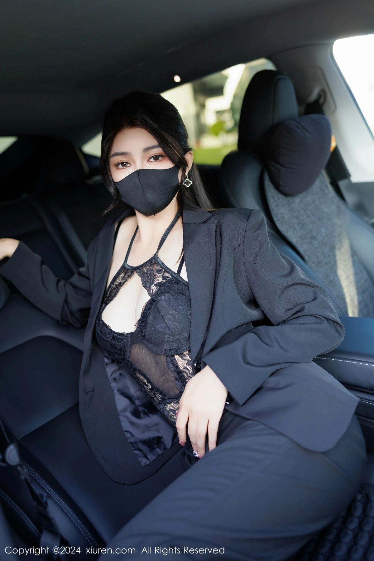 [[XiuRen秀人网]秀人网]No.9405_模特凯竹Quinn性感黑色OL制服露黑色蕾丝情趣连体衣完美诱惑写真84P