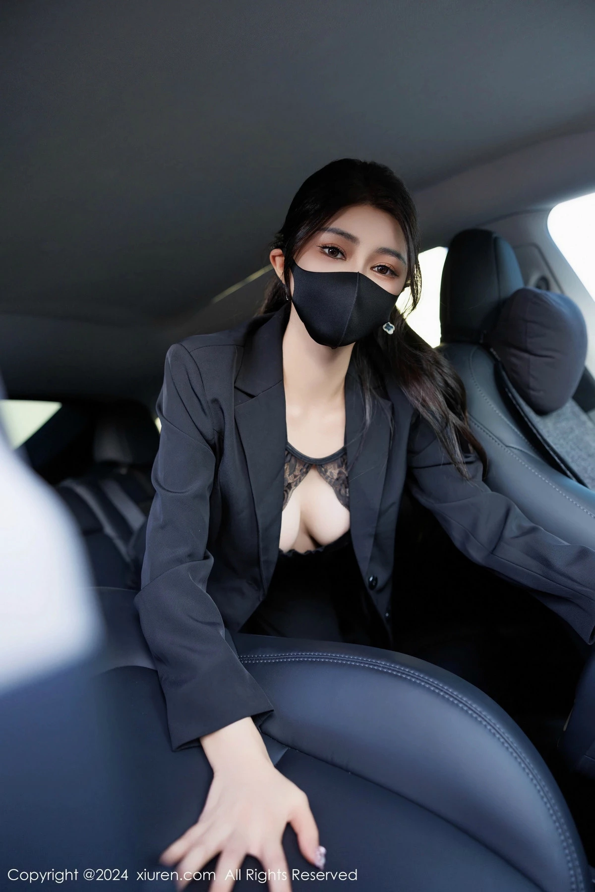 [[XiuRen秀人网]秀人网]No.9405_模特凯竹Quinn性感黑色OL制服露黑色蕾丝情趣连体衣完美诱惑写真84P