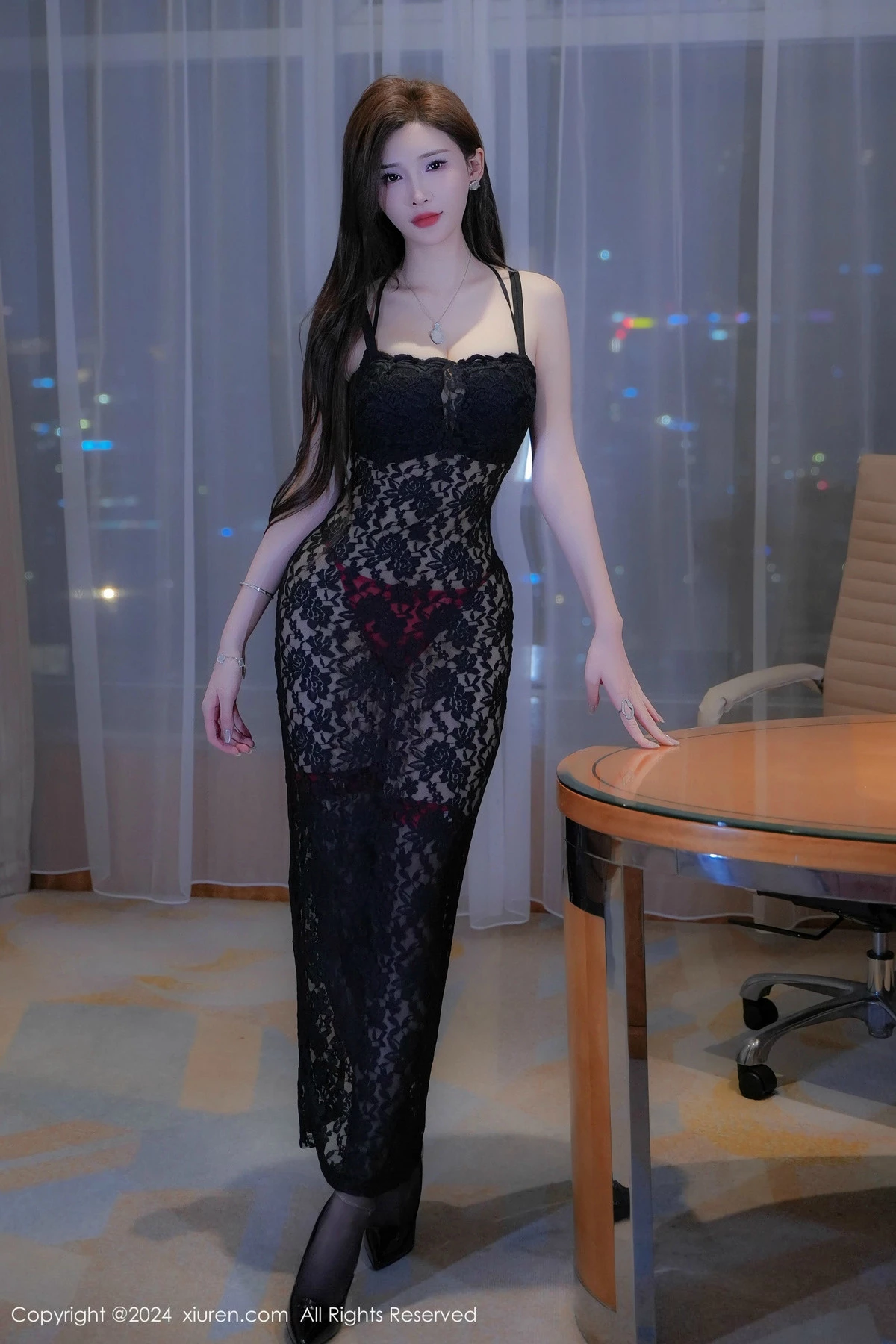 [[XiuRen秀人网]秀人网]No.9411_女神Carol周妍希X性感黑色情趣内衣配黑丝袜秀丰满身材诱惑写真80P