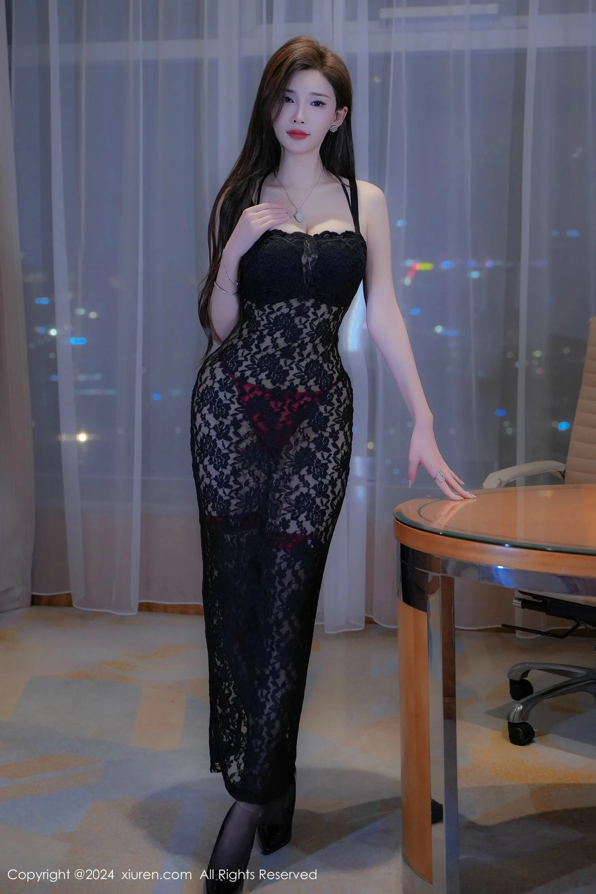 [[XiuRen秀人网]秀人网]No.9411_女神Carol周妍希X性感黑色情趣内衣配黑丝袜秀丰满身材诱惑写真80P