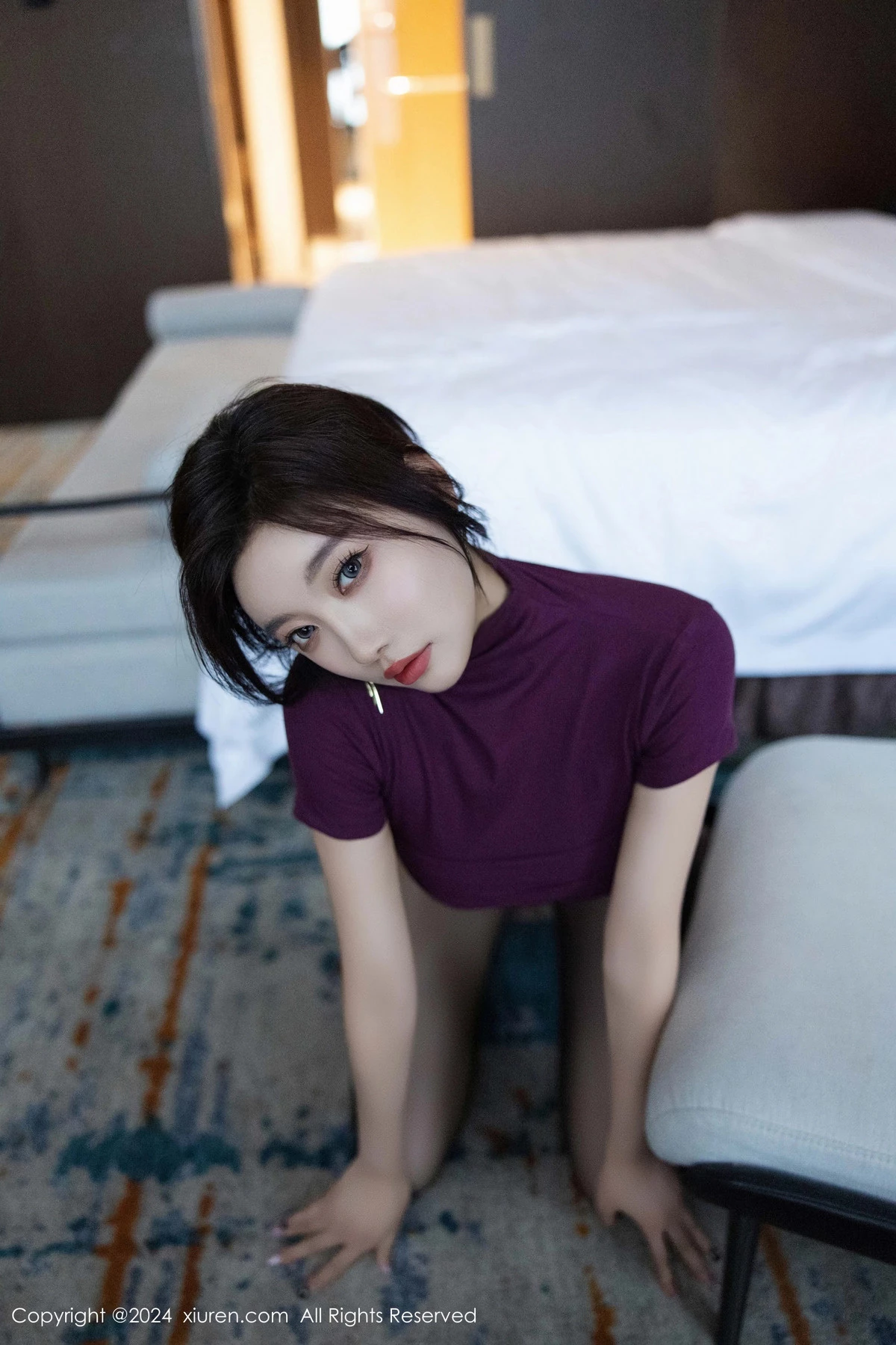 [[XiuRen秀人网]秀人网]No.9421_女神杨晨晨Yome性感紫色内衣配超薄无内黑色秀丰腴身材诱惑写真80P