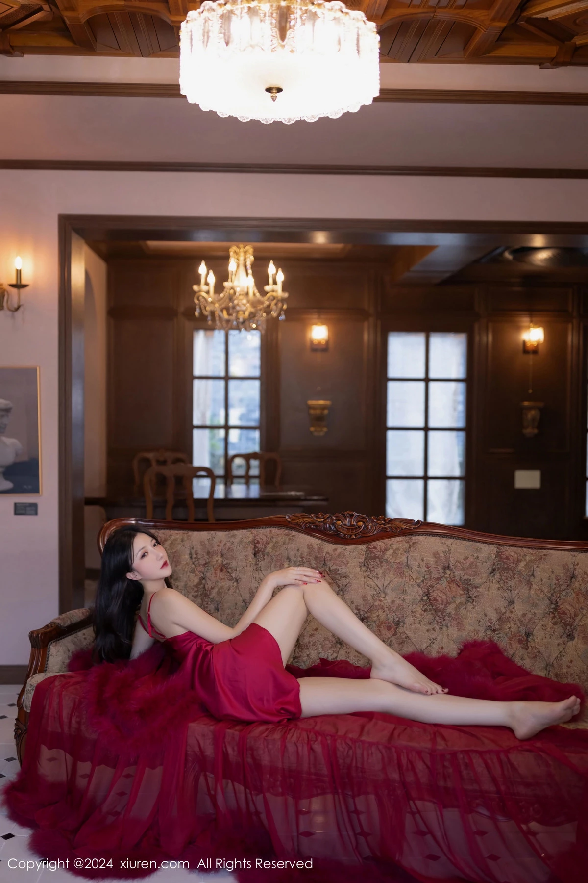 [[XiuRen秀人网]秀人网]No.9422_模特鱼子酱Fish红玫瑰主题红色吊带连衣裙秀曼妙身姿迷人诱惑写真80P