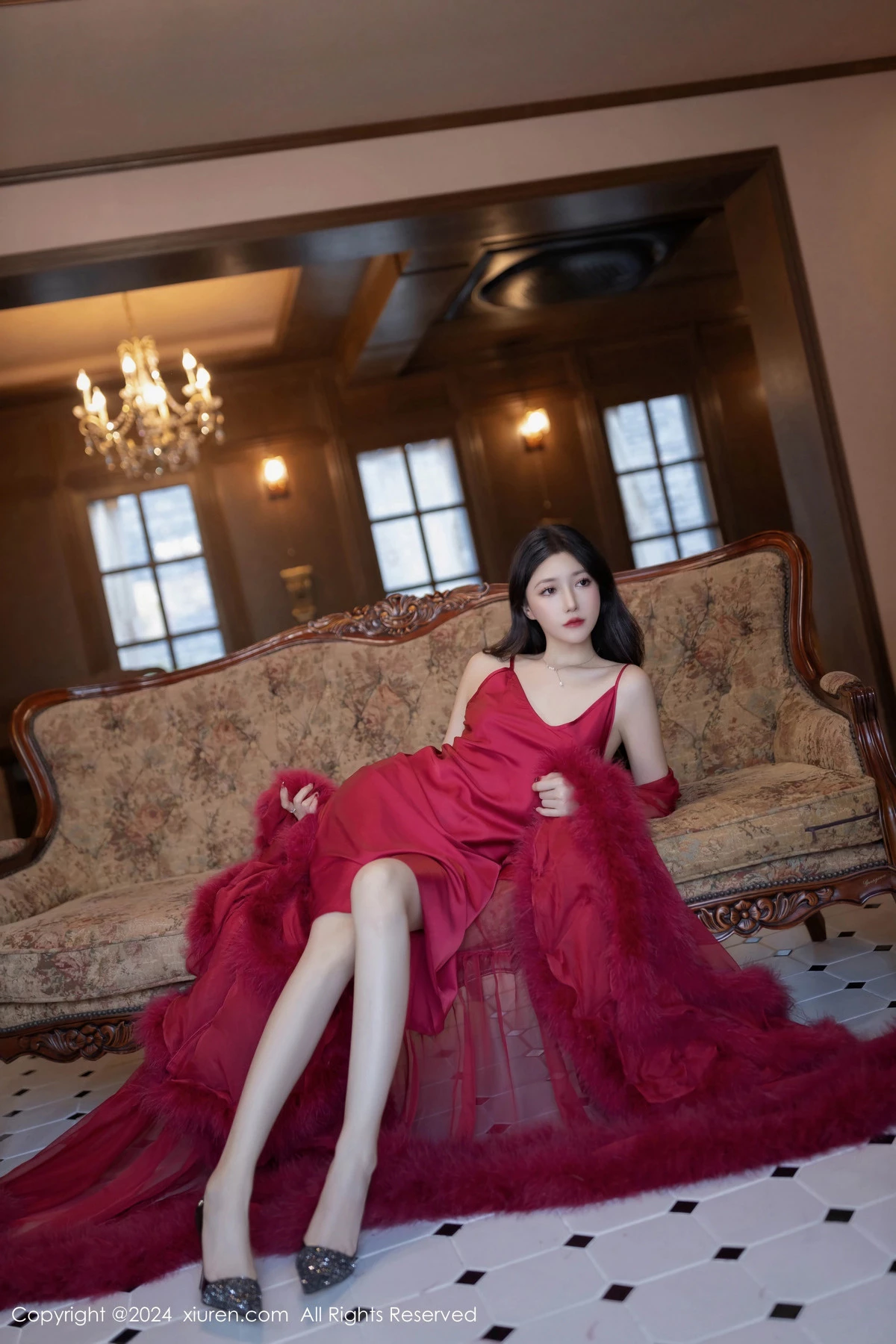 [[XiuRen秀人网]秀人网]No.9422_模特鱼子酱Fish红玫瑰主题红色吊带连衣裙秀曼妙身姿迷人诱惑写真80P