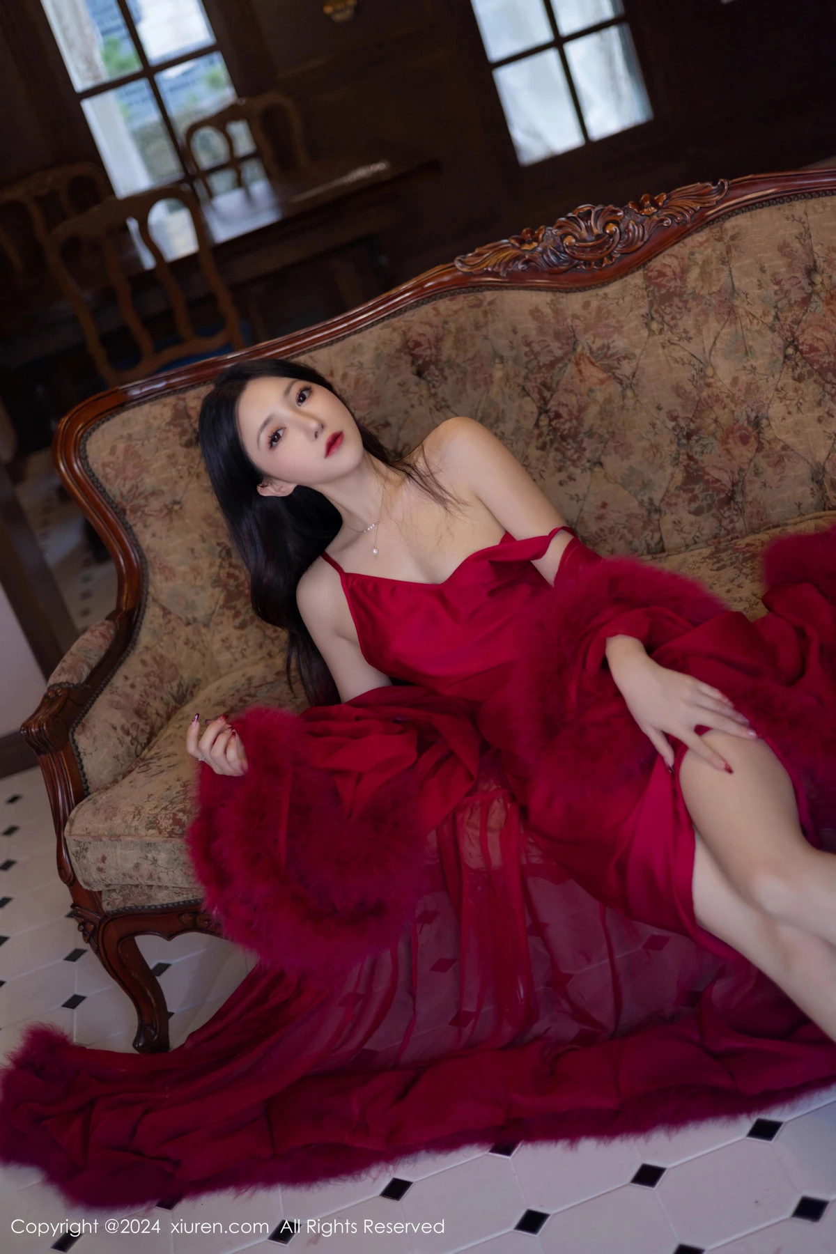 [[XiuRen秀人网]秀人网]No.9422_模特鱼子酱Fish红玫瑰主题红色吊带连衣裙秀曼妙身姿迷人诱惑写真80P