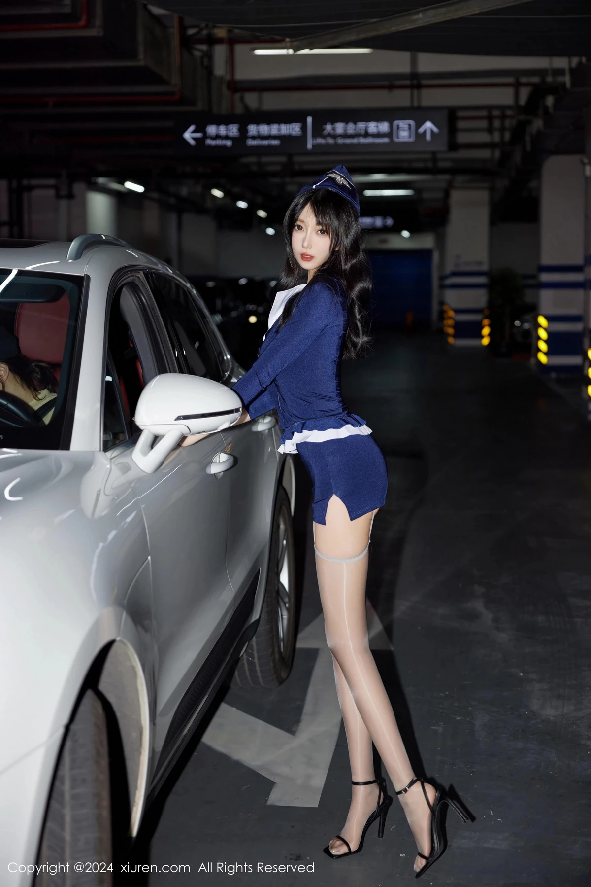 [[XiuRen秀人网]秀人网]No.9418_模特玥儿玥er性感蓝色制服露红色蕾丝内衣配灰丝袜秀美腿诱惑写真78P