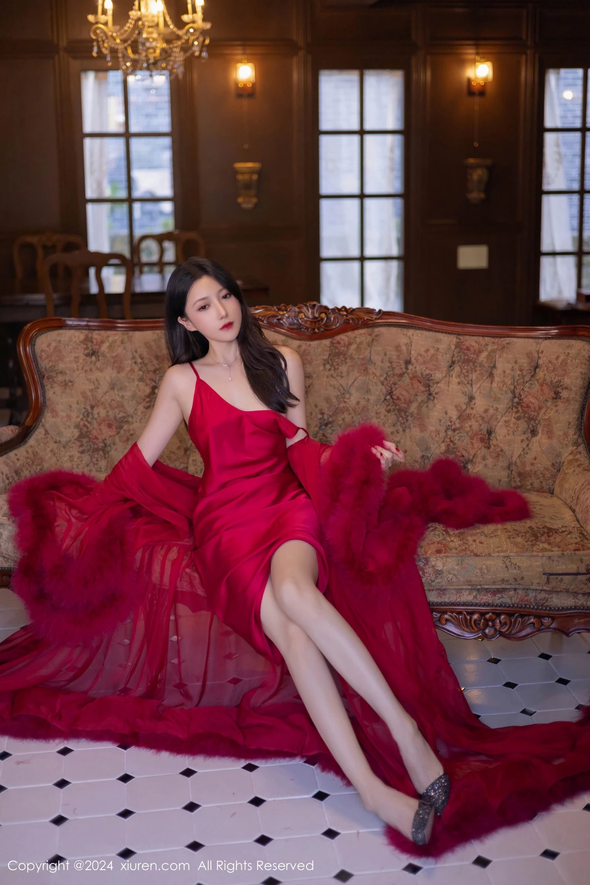 [[XiuRen秀人网]秀人网]No.9422_模特鱼子酱Fish红玫瑰主题红色吊带连衣裙秀曼妙身姿迷人诱惑写真80P