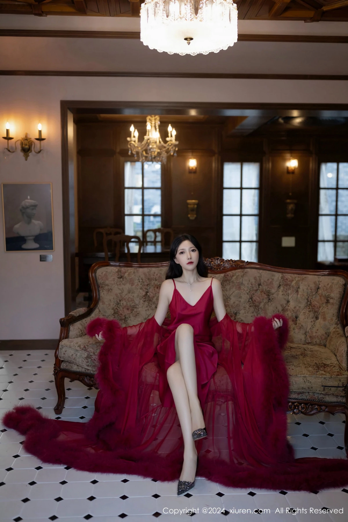 [[XiuRen秀人网]秀人网]No.9422_模特鱼子酱Fish红玫瑰主题红色吊带连衣裙秀曼妙身姿迷人诱惑写真80P