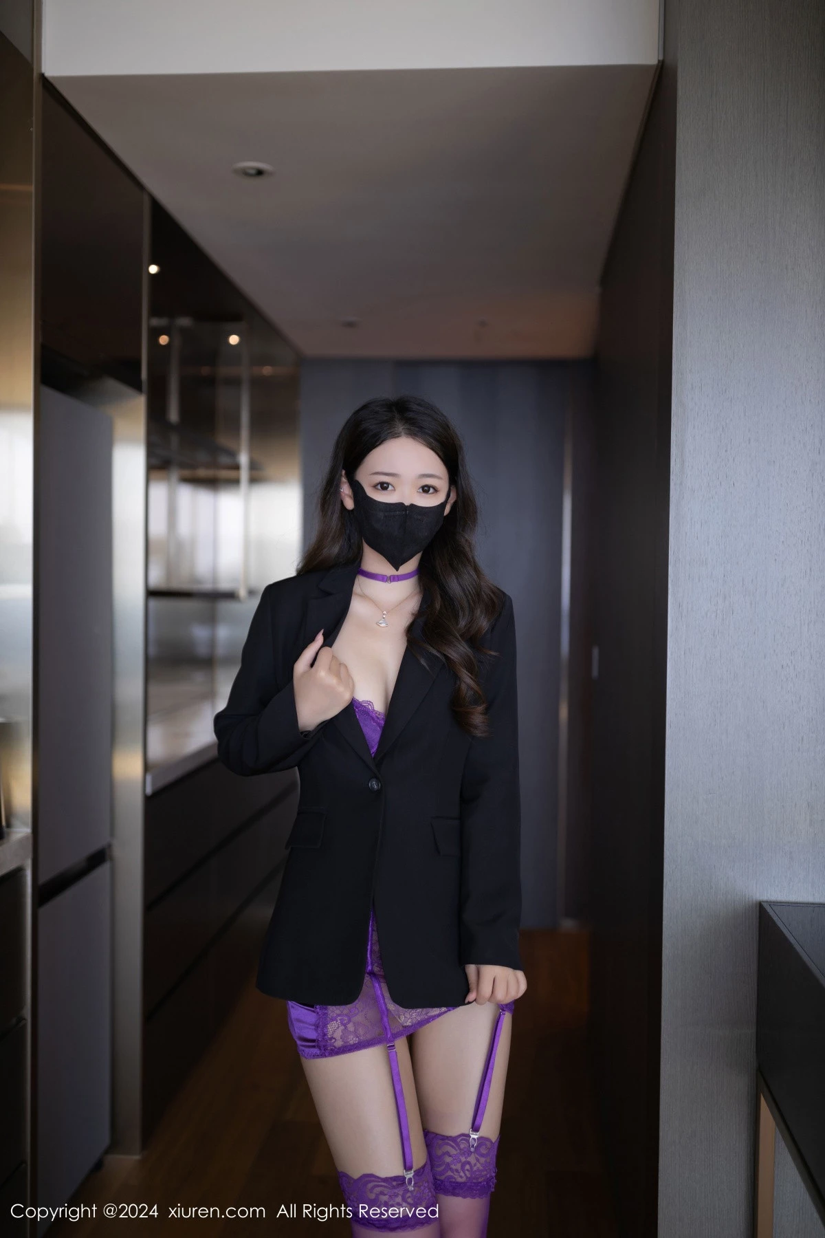 [[XiuRen秀人网]秀人网]No.9429_模特唐安琪性感紫色情趣内衣配紫丝吊袜秀曼妙身姿完美诱惑写真81P