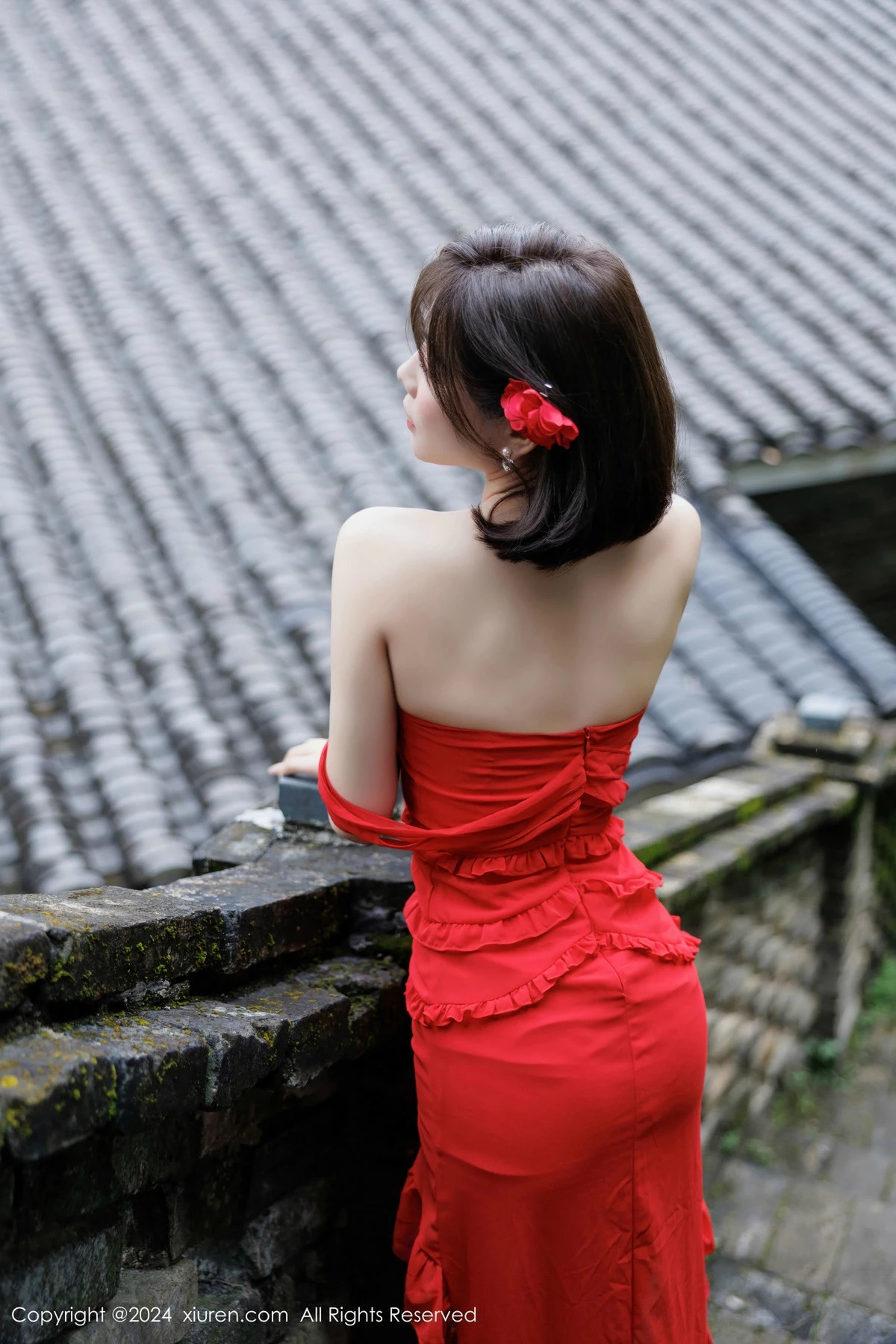 [[XiuRen秀人网]秀人网]No.9449_女神徐莉芝Booty红色连衣裙露蕾丝情趣内衣秀曼妙身姿诱惑写真101P