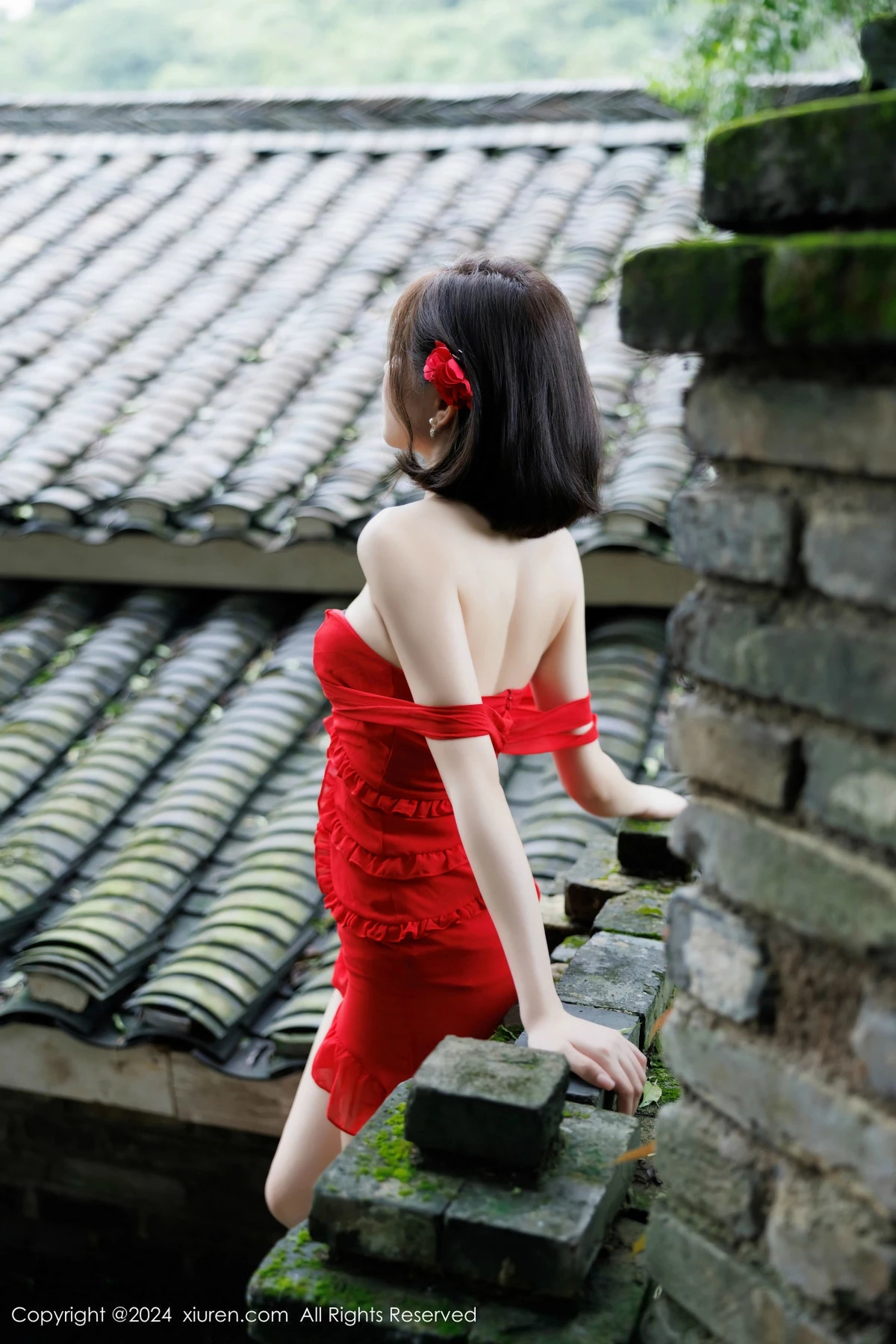 [[XiuRen秀人网]秀人网]No.9449_女神徐莉芝Booty红色连衣裙露蕾丝情趣内衣秀曼妙身姿诱惑写真101P