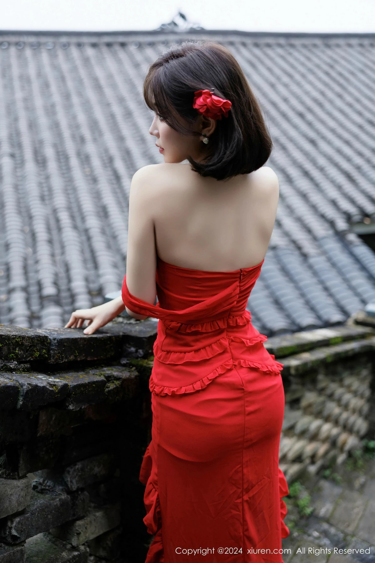 [[XiuRen秀人网]秀人网]No.9449_女神徐莉芝Booty红色连衣裙露蕾丝情趣内衣秀曼妙身姿诱惑写真101P