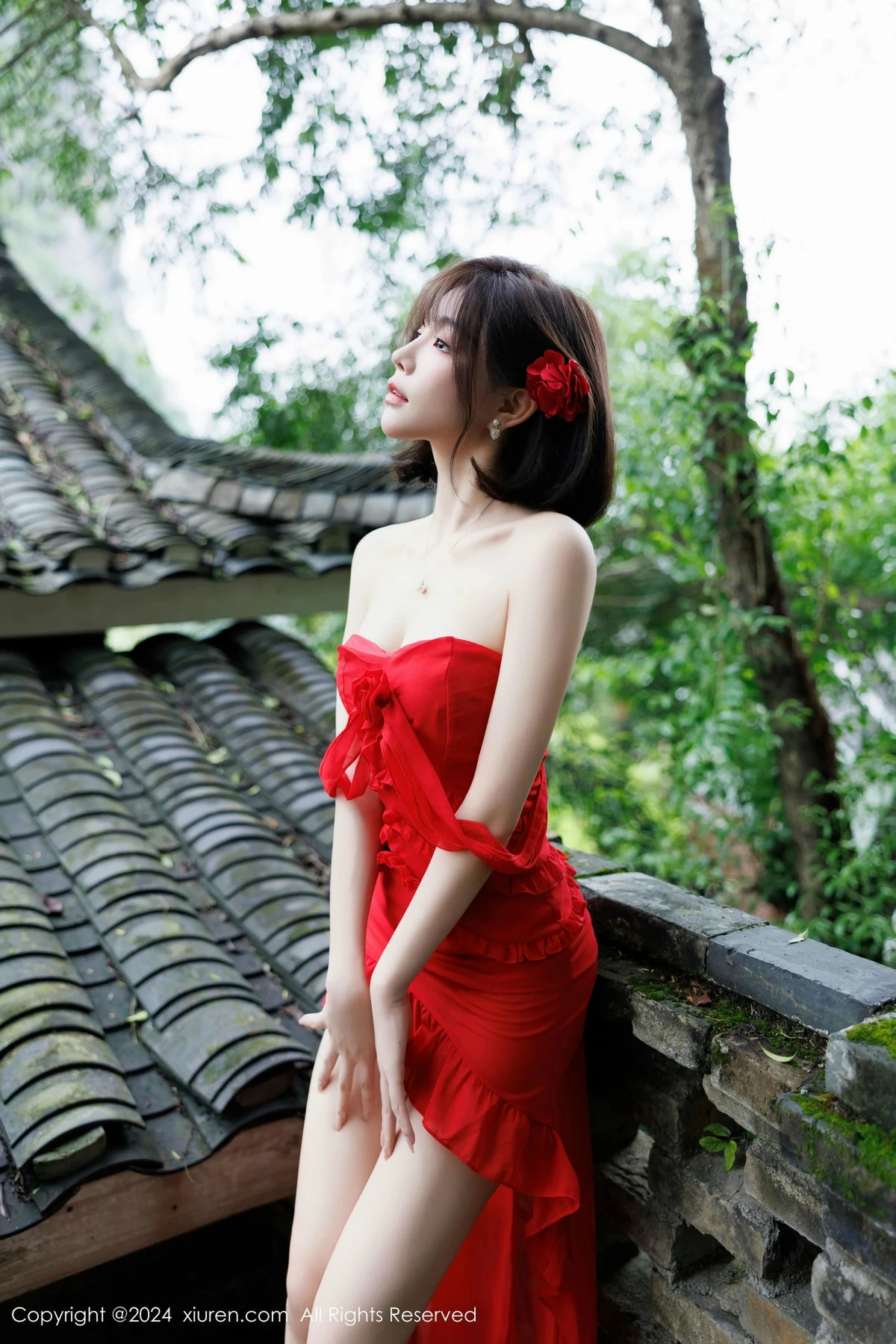 [[XiuRen秀人网]秀人网]No.9449_女神徐莉芝Booty红色连衣裙露蕾丝情趣内衣秀曼妙身姿诱惑写真101P